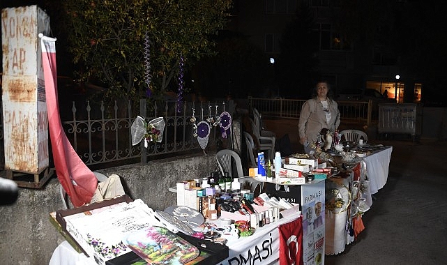 Bu sokakta eğlence ve alışveriş bir arada