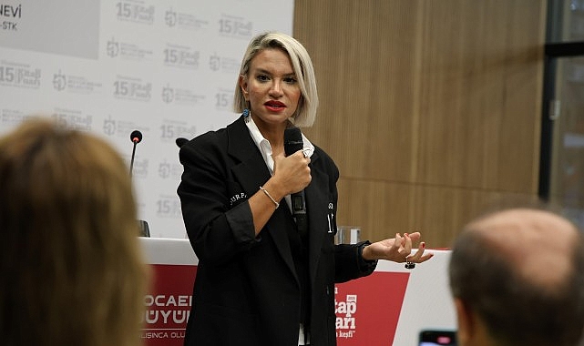 Buharalı, Kocaeli Kitap Fuarı’nda ruhsal yolculuğunu anlattı;  “Merkeze Allah’ın rızasını koyun”