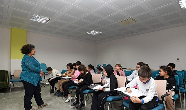 Küçük Yazarlar Kalemlerini Ustalığa Taşıyor