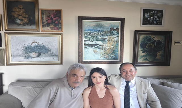 HALİL ERGÜN’DEN GÜZEL OYUNCU FADİME TEK’E ÖVGÜ DOLU SÖZLER!