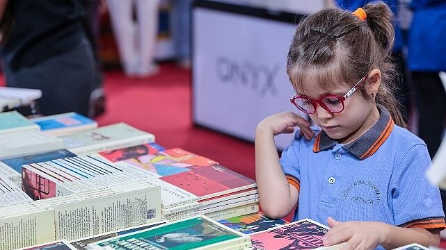 Antalya Kitap Fuarı’na ilgi sürüyor