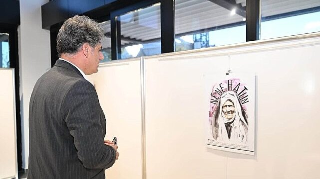 Cumhuriyet’in Öncü Kadınları Sergisi Kartepe Sanat Evi’nde