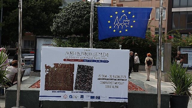 Döşemealtı halılarının hikâyesi Cumhuriyet Meydanı’nda