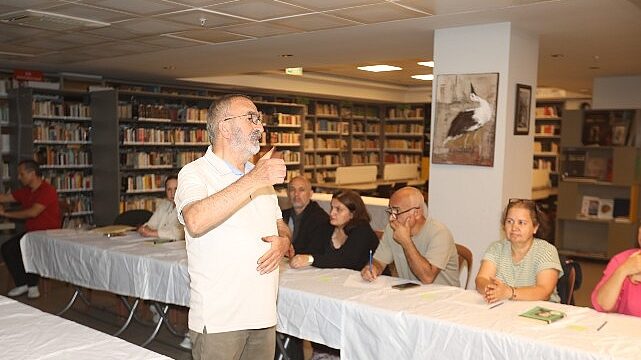 Efes Selçuk’ta Kitap Severler Kuyucaklı Yusuf’u Konuştu