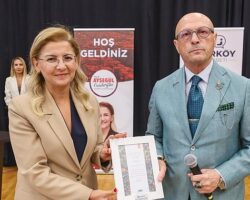 Erol Mütercimler, “21. Yüzyıl ve Cumhuriyet”i Bakırköy’de Anlattı