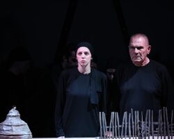 Festivalin beşinci gününde Gürcistanlı tiyatro grubu sahne aldı