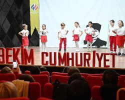 Final Okulları Kemer Şubesi’nde 29 Ekim Cumhuriyet Bayramı Coşkusu
