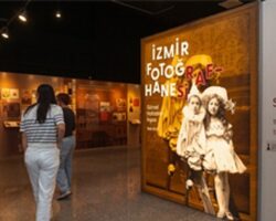 Fotoğrafın 200. yılında İzmir’in görsel hafızası kitapla buluştu