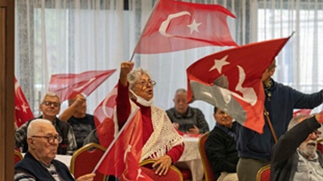 Huzurevinde coşkulu 29 Ekim balosu
