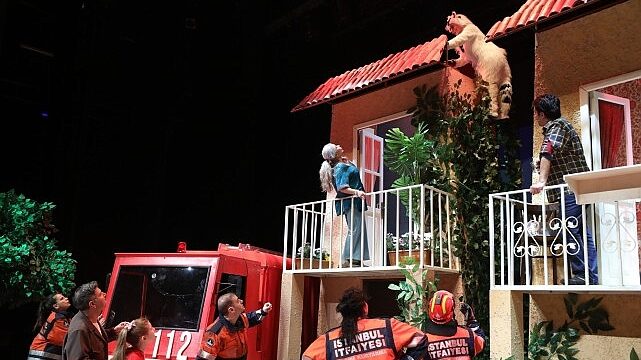 İBB Şehir Tiyatroları Kasım Ayında 32 Oyunu Seyirciyle Buluşturuyor