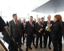 İnegöl’de Cumhuriyet Coşkusu Goblen Sanatıyla Buluştu