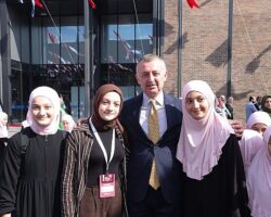 Kocaeli Kitap Fuarı’nda Filistin’e destek: “Nehirden denize özgür Filistin!”