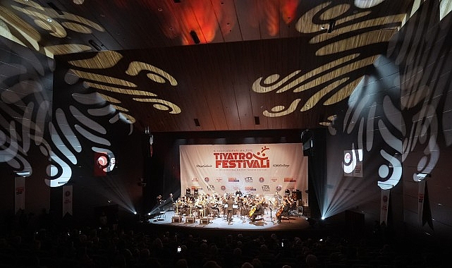 Maltepe’de Sanat Rüzgârı: 8. Uluslararası Maltepe Tiyatro Festivali Başladı