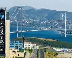 Osmangazi Köprüsü’nde kalpler Cumhuriyet için atacak