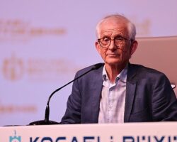 Roger Crowley: “Anlatılan her şey DNA’nıza işler”