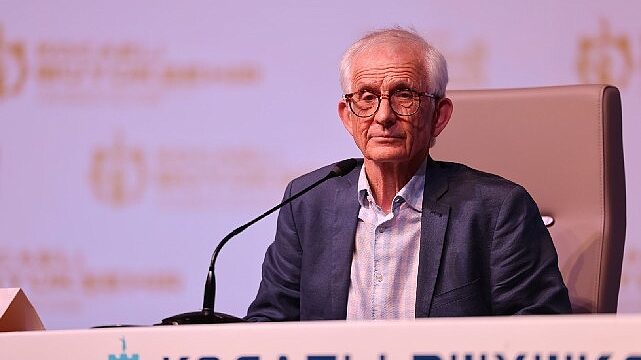 Roger Crowley: “Anlatılan her şey DNA’nıza işler”